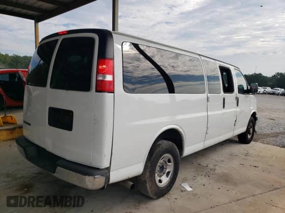 2020 Chevrolet Express Passenger LT with VIN 1GAZGPFP1L1268224, listed as a Copart auction lot 74355114 with 200,607 mi miles and Clean title. Bid and sale history available at DreamBid. Image 3.