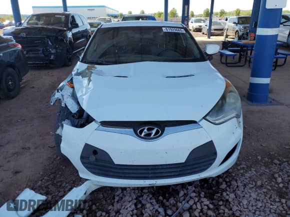 2013 Hyundai Veloster w/Black Int z VIN KMHTC6AD5DU147868, wystawiony jako Copart lot #81929665 z przebiegiem 139 774 mil mil oraz Czysty tytuł • Clean title. Historia ofert i sprzedaży dostępna na DreamBid. Obrazek 5.