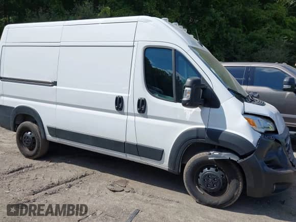 2023 Ram ProMaster Cargo with VIN 3C6LRVBG6PE566859, listed as a IAAI auction lot 43113301 with 27,201 mi miles and . Bid and sale history available at DreamBid. Image 13.