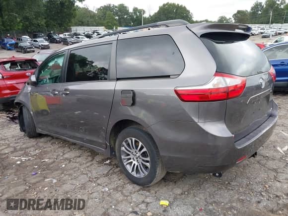 2018 Toyota Sienna XLE Auto Access Seat with VIN 5TDYZ3DC1JS958383, listed as a IAAI auction lot 42929562 with 78,934 mi miles and . Bid and sale history available at DreamBid. Image 3.