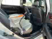 2016 Hyundai Equus Ultimate z VIN KMHGH4JH8GU105791, wystawiony jako Copart lot #50453535 z przebiegiem 91 946 mil mil oraz Czysty tytuł • Clean title. Historia ofert i sprzedaży dostępna na DreamBid. Obrazek 6.