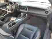 2017 Chevrolet Camaro 2SS z VIN 1G1FH3D79H0214484, wystawiony jako Copart lot #81656505 z przebiegiem 37 823 mil mil oraz Szkoda całkowita • Salvage title. Historia ofert i sprzedaży dostępna na DreamBid. Obrazek 8.