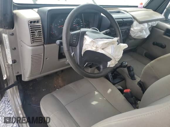 2006 Jeep Wrangler с VIN 1J4FA64S16P783345, выставлен на аукционе Copart как лот 51279815 с пробегом 160 368 миль миль и Списание • Salvage title. История ставок и продаж доступна на DreamBid. Изображение 8.