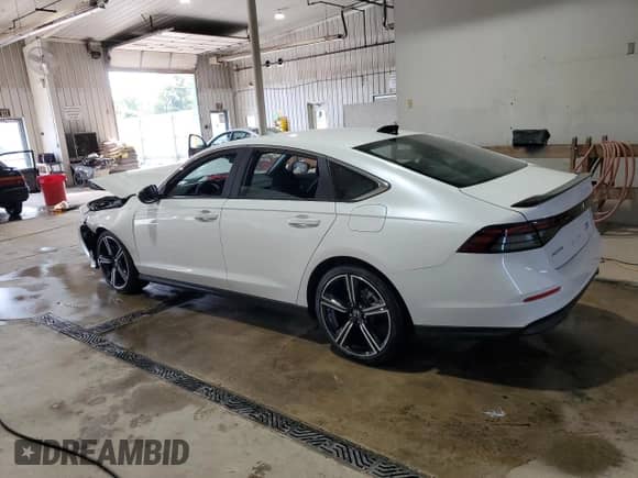 2025 Honda Accord Sport с VIN 1HGCY2F58SA033704, выставлен на аукционе Copart как лот 71171995 с пробегом 44 миль миль и Списание • Salvage title. История ставок и продаж доступна на DreamBid. Изображение 2.