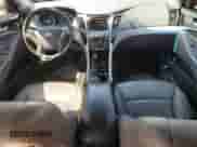 2013 Hyundai Sonata SE с VIN 5NPEC4AC8DH585674, выставлен на аукционе Copart как лот 71251365 с пробегом 206 358 миль миль и На запчасти • Non repairable. История ставок и продаж доступна на DreamBid. Изображение 8.