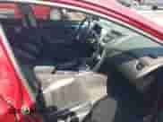 2011 Hyundai Elantra Limited с VIN KMHDH4AE7BU093862, выставлен на аукционе IAAI как лот 42059824 с пробегом 195 233 миль миль и . История ставок и продаж доступна на DreamBid. Изображение 5.