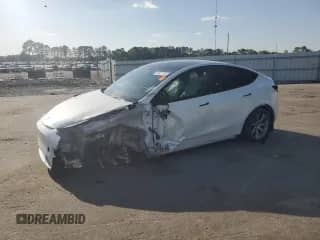 2024 Tesla Model Y Long Range with VIN 7SAYGDEE6RA259956, listed as a Copart auction lot 52457755 with Not provided miles and Salvage title. Bid and sale history available at DreamBid. Image 1.