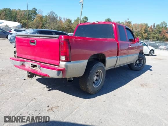 2003 Chevrolet Silverado 1500 LT with VIN 2GCEK19T731232350, listed as a IAAI auction lot 43481719 with 331,725 mi miles and . Bid and sale history available at DreamBid. Image 4.