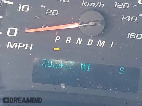 2018 Chevrolet Express Cargo z VIN 1GCWGBFP1J1315181, wystawiony jako IAAI lot #43227788 z przebiegiem 202 417 mil mil oraz . Historia ofert i sprzedaży dostępna na DreamBid. Obrazek 7.