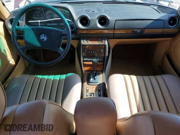 1985 Mercedes-Benz 300 с VIN WDBAB93C8FF038153, выставлен на аукционе Copart как лот 67288455 с пробегом 164 378 миль миль и Списание • Salvage title. История ставок и продаж доступна на DreamBid. Изображение 8.