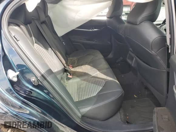 2021 Toyota Camry SE Nightshade z VIN 4T1G11AK9MU461743, wystawiony jako Copart lot #57166955 z przebiegiem 42 624 mil mil oraz Szkoda całkowita • Salvage title. Historia ofert i sprzedaży dostępna na DreamBid. Obrazek 10.