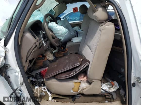 2002 Toyota Tundra z VIN 5TBJN32192S311755, wystawiony jako Copart lot #66692555 z przebiegiem Nie podano mil oraz Nie do naprawy • Non repairable. Historia ofert i sprzedaży dostępna na DreamBid. Obrazek 7.