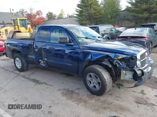 2005 Dodge Dakota SLT with VIN 1D7HW42N15S260488, listed as a IAAI auction lot 43436640 with 108,395 mi miles and . Bid and sale history available at DreamBid. Image 1.