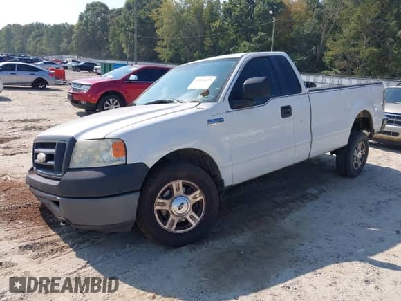 2007 Ford F-150 XL with VIN 1FTRF14W77KD42960, listed as a IAAI auction lot 43264459 with 323,598 mi miles and . Bid and sale history available at DreamBid. Image 2.