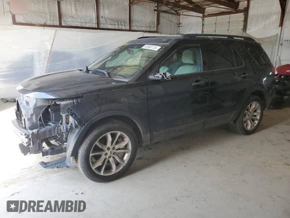 2011 Ford Explorer with VIN 1FMHK8B86BGA43570, listed as a Copart auction lot 50380175 with 295,831 mi miles and Salvage title. Bid and sale history available at DreamBid. Image 1.
