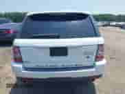 2011 Land Rover Range Rover Sport HSE Lux z VIN SALSK2D49BA704912, wystawiony jako IAAI lot #42583257 z przebiegiem 129 948 mil mil oraz . Historia ofert i sprzedaży dostępna na DreamBid. Obrazek 16.