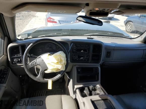 2007 Chevrolet Silverado 1500 LT3 с VIN 2GCEC13Z171101852, выставлен на аукционе Copart как лот 49227455 с пробегом 79 037 миль миль и Списание • Salvage title. История ставок и продаж доступна на DreamBid. Изображение 8.