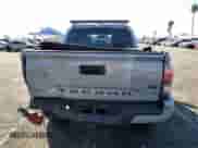 2021 Toyota Tacoma SR z VIN 3TYCZ5AN3MT024049, wystawiony jako Copart lot #84284885 z przebiegiem 75 927 mil mil oraz Szkoda całkowita • Salvage title. Historia ofert i sprzedaży dostępna na DreamBid. Obrazek 6.