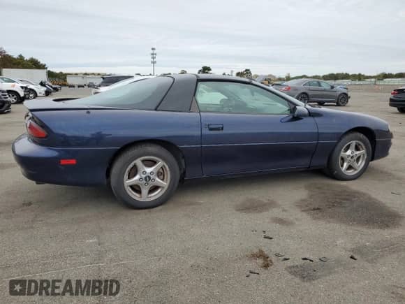 2001 Chevrolet Camaro Z28 z VIN 2G1FP22G612147069, wystawiony jako Copart lot #73598774 z przebiegiem 84 473 mil mil oraz Nie do naprawy • Non repairable. Historia ofert i sprzedaży dostępna na DreamBid. Obrazek 3.