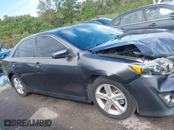 2014 Toyota Camry SE с VIN 4T1BF1FK4EU366299, выставлен на аукционе IAAI как лот 43352996 с пробегом 208 315 миль миль и . История ставок и продаж доступна на DreamBid. Изображение 13.