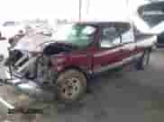 2000 Chevrolet Silverado 1500 LS z VIN 2GCEC19V9Y1232713, wystawiony jako IAAI lot #41916853 z przebiegiem 82 761 mil mil oraz . Historia ofert i sprzedaży dostępna na DreamBid. Obrazek 2.