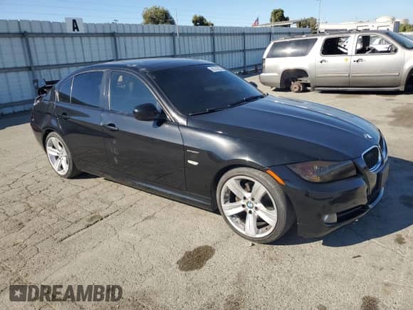 2011 BMW 3 Series 328i с VIN WBAPH5G57BNM81096, выставлен на аукционе Copart как лот 80574205 с пробегом 82 633 миль миль и Списание • Salvage title. История ставок и продаж доступна на DreamBid. Изображение 4.