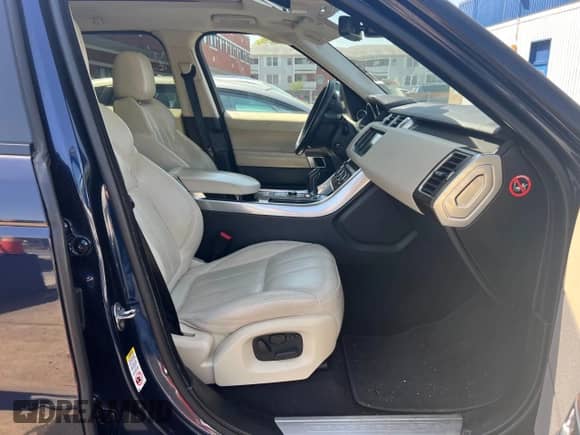 2014 Land Rover Range Rover Sport HSE z VIN SALWR2WF9EA321925, wystawiony jako Copart lot #55301365 z przebiegiem 137 961 mil mil oraz Czysty tytuł • Clean title. Historia ofert i sprzedaży dostępna na DreamBid. Obrazek 5.