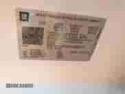 2019 Chevrolet Silverado 1500 Custom z VIN 2GCVKMEC7K1243970, wystawiony jako IAAI lot #43347102 z przebiegiem 79 556 mil mil oraz . Historia ofert i sprzedaży dostępna na DreamBid. Obrazek 9.