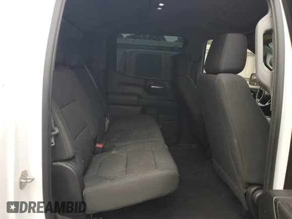 2021 Chevrolet Silverado 1500 Custom z VIN 1GCPWBEK4MZ248062, wystawiony jako Copart lot #86242255 z przebiegiem 124 564 mil mil oraz Czysty tytuł • Clean title. Historia ofert i sprzedaży dostępna na DreamBid. Obrazek 10.