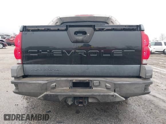 2005 Chevrolet Avalanche Z71 с VIN 3GNEK12ZX5G230639, выставлен на аукционе IAAI как лот 41470744 с пробегом 238 196 миль миль и . История ставок и продаж доступна на DreamBid. Изображение 6.