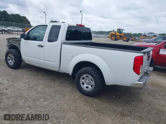 2014 Nissan Frontier S with VIN 1N6BD0CT6EN761092, listed as a IAAI auction lot 42201154 with 142,271 mi miles and . Bid and sale history available at DreamBid. Image 3.