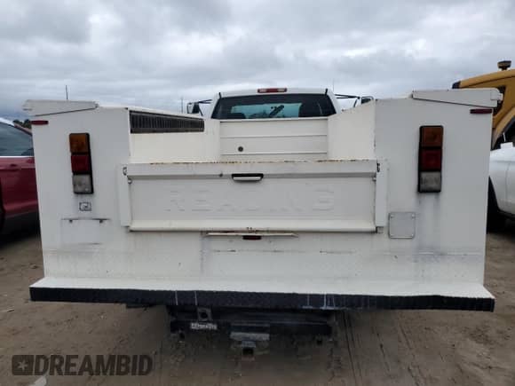 2006 Chevrolet Silverado 3500 с VIN 1GBJC34U36E271807, выставлен на аукционе Copart как лот 74018754 с пробегом Не указан миль и Списание • Salvage title. История ставок и продаж доступна на DreamBid. Изображение 6.
