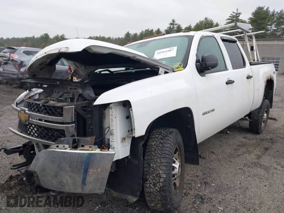 2011 Chevrolet Silverado 2500HD Work Truck с VIN 1GC1KVCGXBF263603, выставлен на аукционе IAAI как лот 40961007 с пробегом 170 712 миль миль и . История ставок и продаж доступна на DreamBid. Изображение 19.