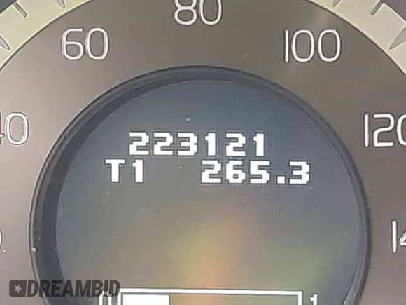 2013 Volvo S60 T5 with VIN YV1612FH9D2175741, listed as a IAAI auction lot 41324252 with 223,121 mi miles and . Bid and sale history available at DreamBid. Image 16.