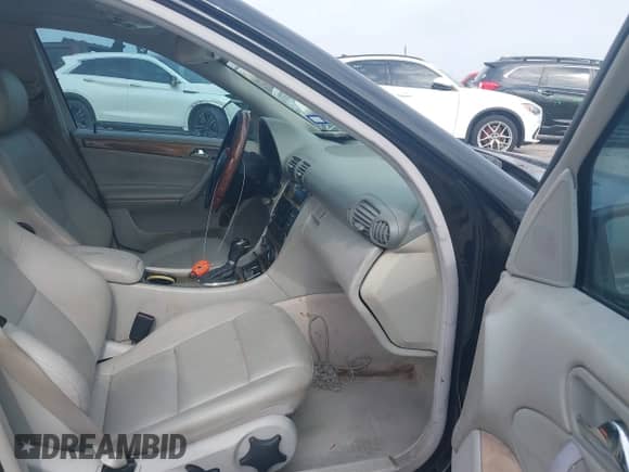 2007 Mercedes-Benz C 230 Sport with VIN WDBRF52H17F905780, listed as a IAAI auction lot 41934997 with 201,961 mi miles and . Bid and sale history available at DreamBid. Image 5.