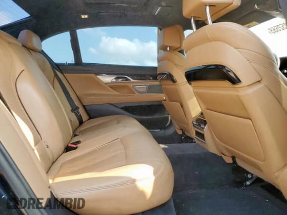 2016 BMW 7 Series 750i xDrive с VIN WBA7F2C57GG418330, выставлен на аукционе Copart как лот 80852555 с пробегом 129 555 миль миль и Списание • Salvage title. История ставок и продаж доступна на DreamBid. Изображение 10.