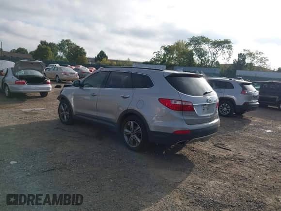 2016 Hyundai Santa Fe Limited с VIN KM8SRDHF2GU132156, выставлен на аукционе IAAI как лот 43386975 с пробегом 143 464 миль миль и . История ставок и продаж доступна на DreamBid. Изображение 3.