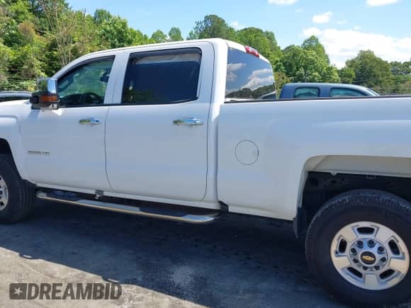 2016 Chevrolet Silverado 2500HD Work Truck с VIN 1GC1KUEG6GF256324, выставлен на аукционе IAAI как лот 42234540 с пробегом 131 561 миль миль и . История ставок и продаж доступна на DreamBid. Изображение 14.