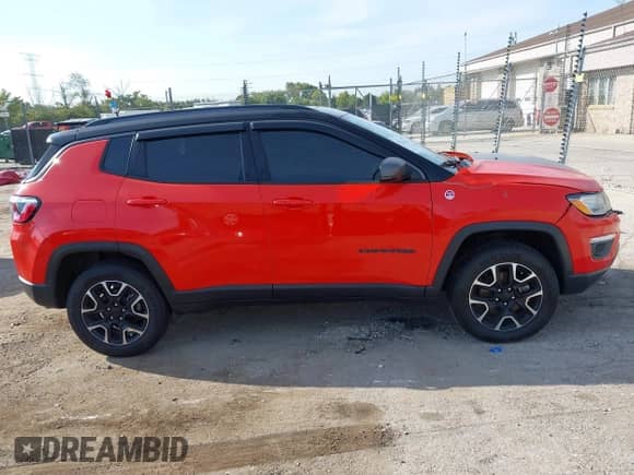 2021 Jeep Compass Trailhawk с VIN 3C4NJDDB5MT548056, выставлен на аукционе IAAI как лот 43213059 с пробегом 43 258 миль миль и . История ставок и продаж доступна на DreamBid. Изображение 13.