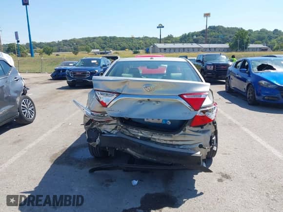 2017 Toyota Camry SE with VIN 4T1BF1FK3HU683981, listed as a IAAI auction lot 43105349 with 82,423 mi miles and . Bid and sale history available at DreamBid. Image 17.