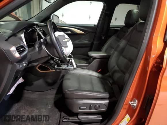 2023 Chevrolet TrailBlazer ACTIV с VIN KL79MSSL2PB134096, выставлен на аукционе Copart как лот 82063305 с пробегом 47 494 миль миль и Списание • Salvage title. История ставок и продаж доступна на DreamBid. Изображение 7.