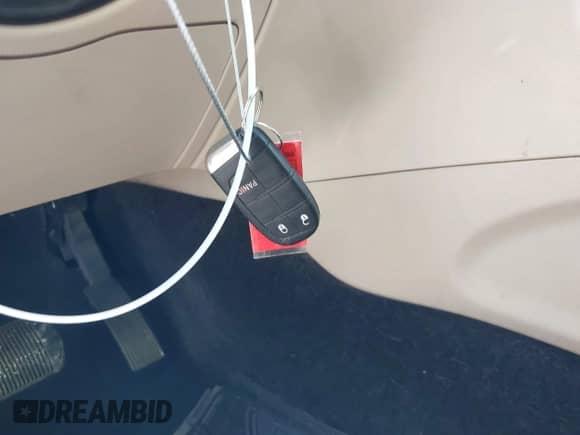 2017 Jeep Grand Cherokee Altitude with VIN 1C4RJEAG2HC618718, listed as a IAAI auction lot 42232984 with 176,458 mi miles and . Bid and sale history available at DreamBid. Image 11.