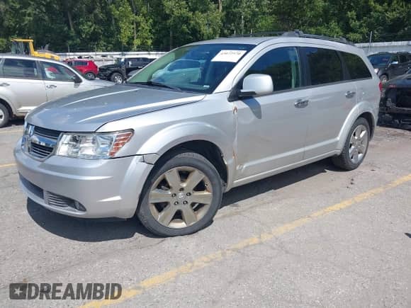 2010 Dodge Journey R/T with VIN 3D4PH6FV8AT135912, listed as a IAAI auction lot 43072570 with 131,864 mi miles and . Bid and sale history available at DreamBid. Image 17.