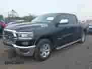 2021 Ram 1500 Laramie z VIN 1C6SRFJT1MN774221, wystawiony jako IAAI lot #42505708 z przebiegiem 48 645 mil mil oraz . Historia ofert i sprzedaży dostępna na DreamBid. Obrazek 17.