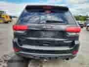 2017 Jeep Grand Cherokee Trailhawk z VIN 1C4RJFLG5HC635676, wystawiony jako Copart lot #69998785 z przebiegiem 206 849 mil mil oraz Szkoda całkowita • Salvage title. Historia ofert i sprzedaży dostępna na DreamBid. Obrazek 6.