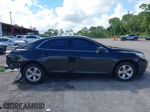 2015 Chevrolet Malibu LS с VIN 1G11B5SL7FF170907, выставлен на аукционе IAAI как лот 43259219 с пробегом 101 155 миль миль и . История ставок и продаж доступна на DreamBid. Изображение 14.