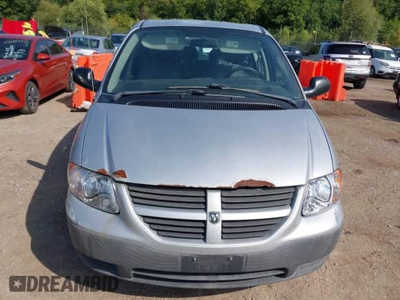 2006 Dodge Caravan SE with VIN 1D4GP25B96B655497, listed as a IAAI auction lot 43095904 with 152,490 mi miles and . Bid and sale history available at DreamBid. Image 6.