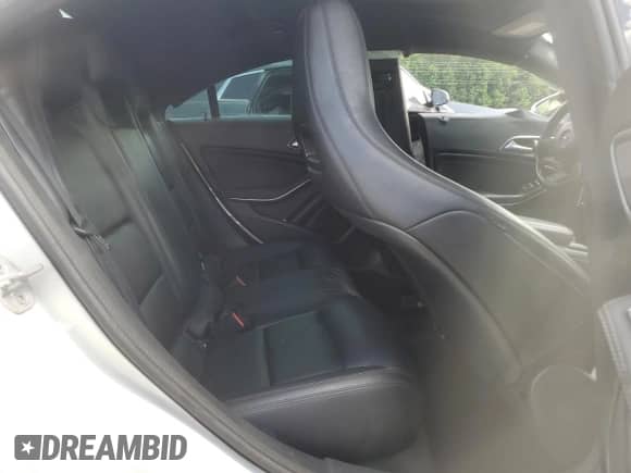 2014 Mercedes-Benz CLA 250 с VIN WDDSJ4GB2EN077635, выставлен на аукционе Copart как лот 61491465 с пробегом 112 892 миль миль и Списание • Salvage title. История ставок и продаж доступна на DreamBid. Изображение 10.