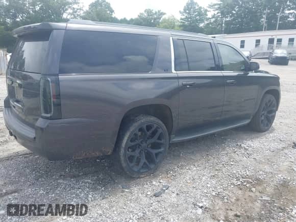 2018 Chevrolet Suburban LT с VIN 1GNSCHKC9JR143765, выставлен на аукционе IAAI как лот 42961916 с пробегом 150 602 миль миль и . История ставок и продаж доступна на DreamBid. Изображение 4.