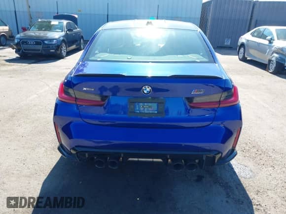 2025 BMW M3 Competition xDrive z VIN WBS33HJ01SFU65574, wystawiony jako IAAI lot #42803999 z przebiegiem 9 428 mil mil oraz . Historia ofert i sprzedaży dostępna na DreamBid. Obrazek 16.